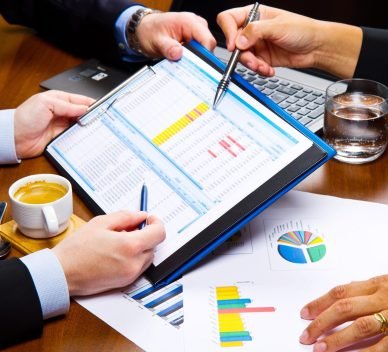 Financial Reporting & Valuation (1)